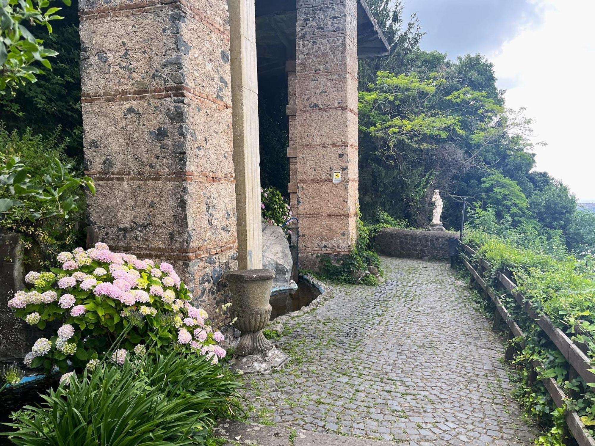 Albergo Diffuso Locanda Specchio Di Diana Nemi Dış mekan fotoğraf