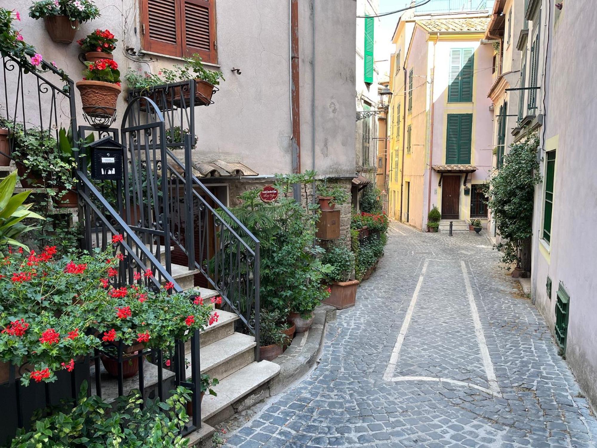 Albergo Diffuso Locanda Specchio Di Diana Nemi Dış mekan fotoğraf