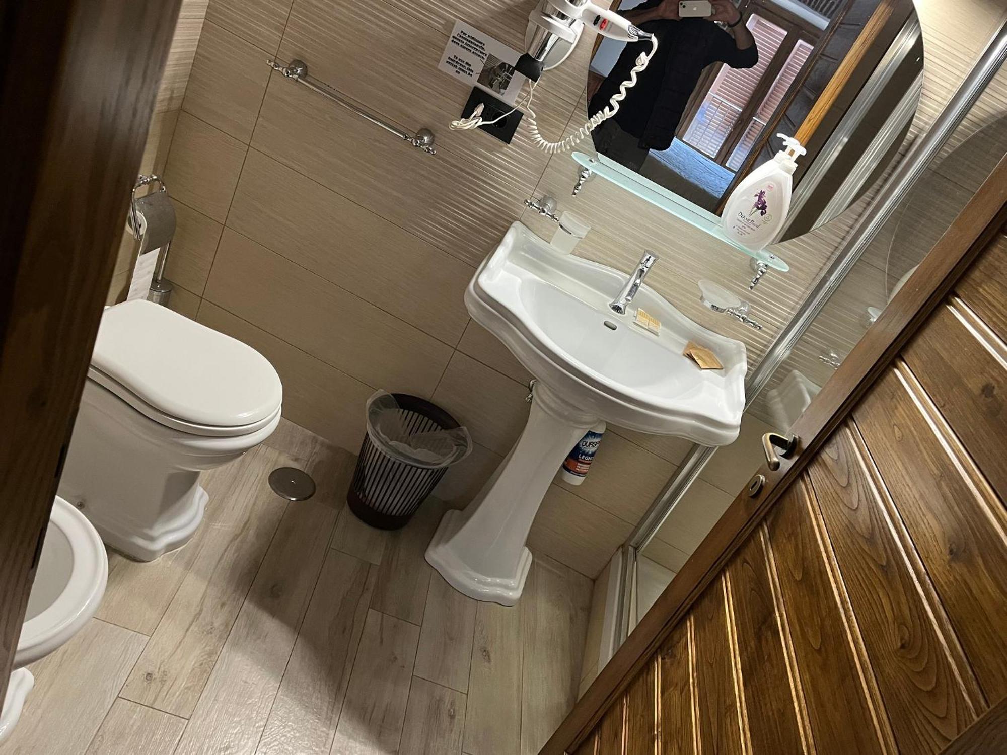 Albergo Diffuso Locanda Specchio Di Diana Nemi Oda fotoğraf